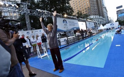 National Flag & Display produces custom banners for Diana Nyad swim marathon at Macy’s at Herald Square (NYC)