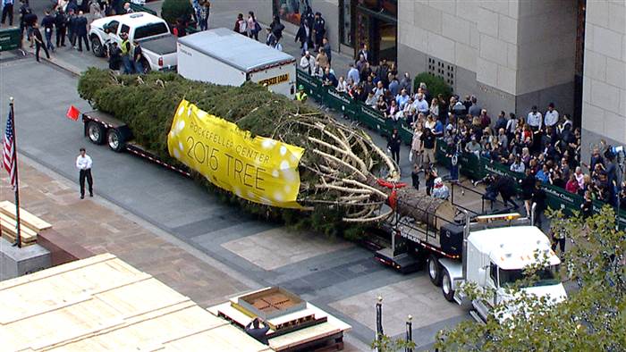 National Flag and Display produces Custom Outdoor Banner for the 2015 Rockefeller Center Christmas Tree.