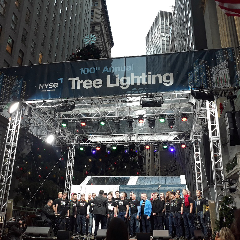 National Flag & Display Co., Inc. provided the stage banners for NYSE’s 100th Annual Tree Lighting.