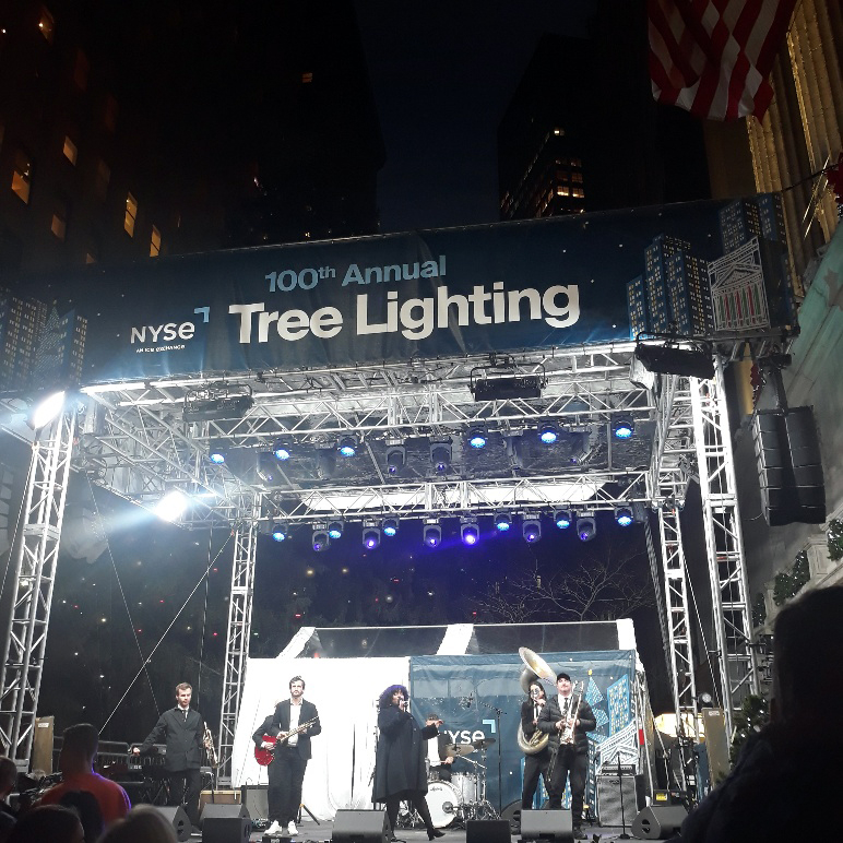 National Flag & Display Co., Inc. provided the stage banners for NYSE’s 100th Annual Tree Lighting.